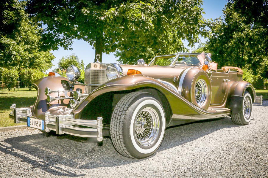 a-sposi-in-auto-per-le-tue-nozze-scontata-classic-cars